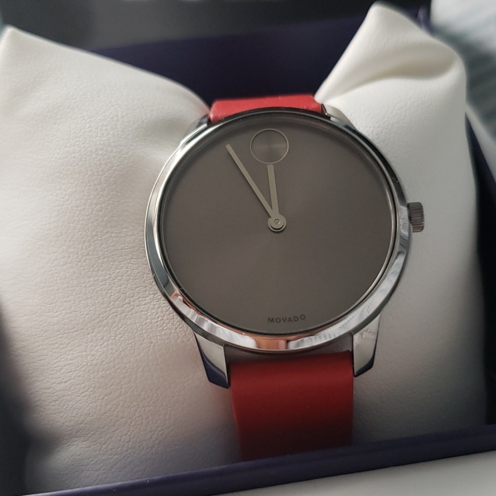 Movado Quartz Watch - Bold Grey Dial Red Leather - Picture 5 of 6